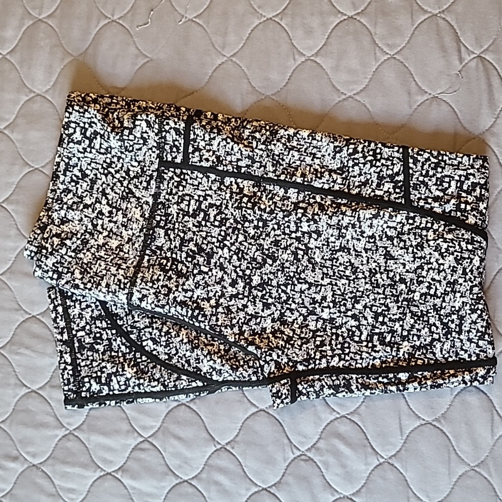 Zyia leggings